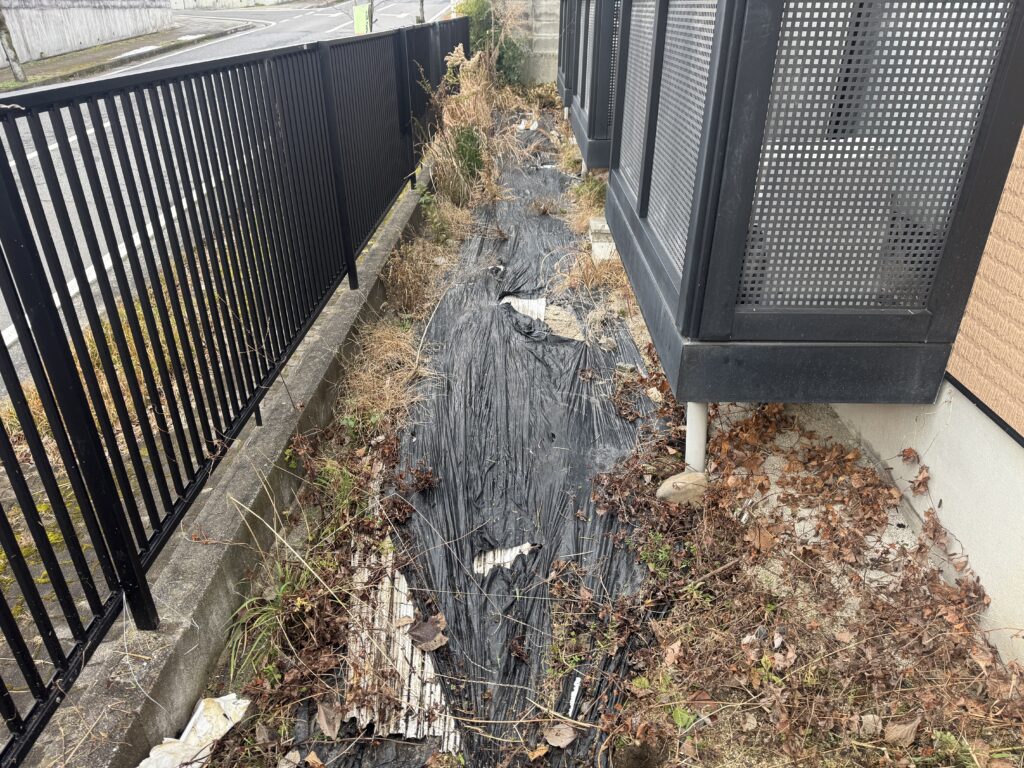 仰木の里アパート　防草シート