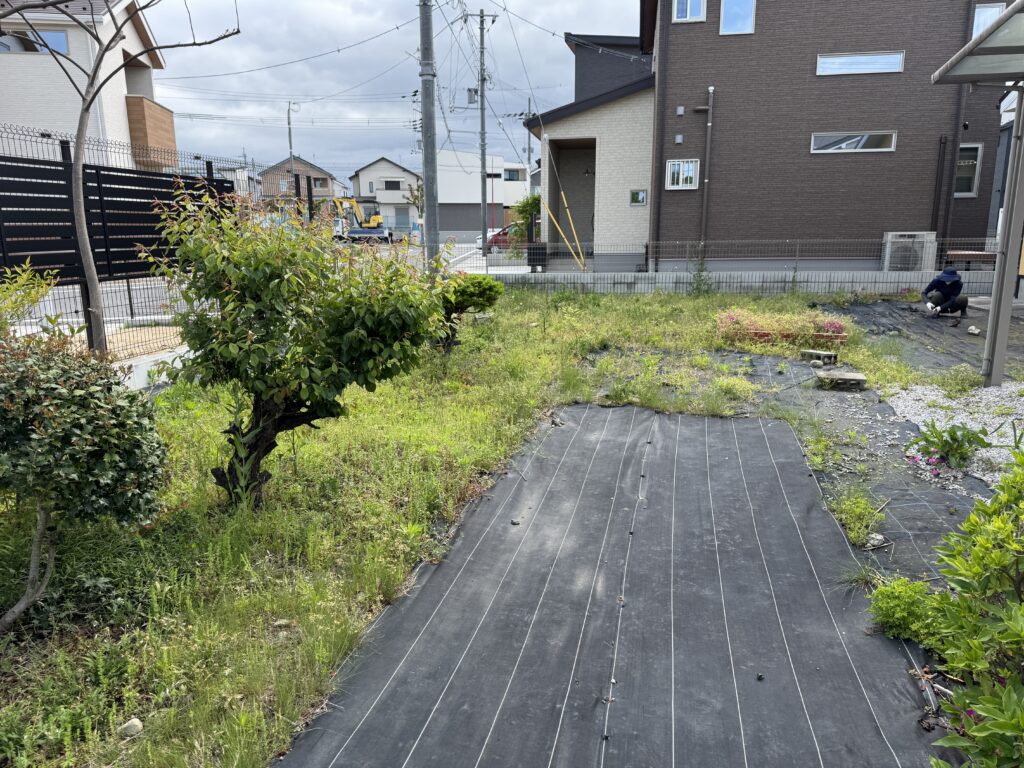 S邸　防草シート