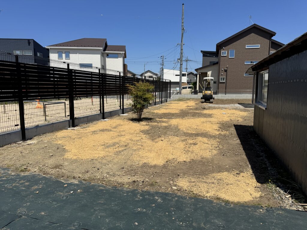 S邸　防草シート